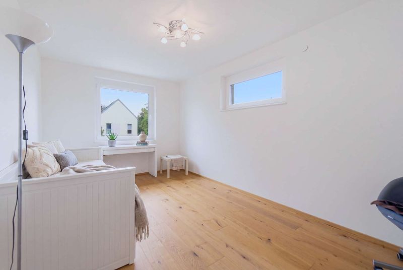 Hochwertiges Eckreihenhaus in Ruhelage mit gro�em Garten, Keller, PV-Anlage und zwei Stellpl�tzen /  / 1220&nbsp;Wien / Bild 8
